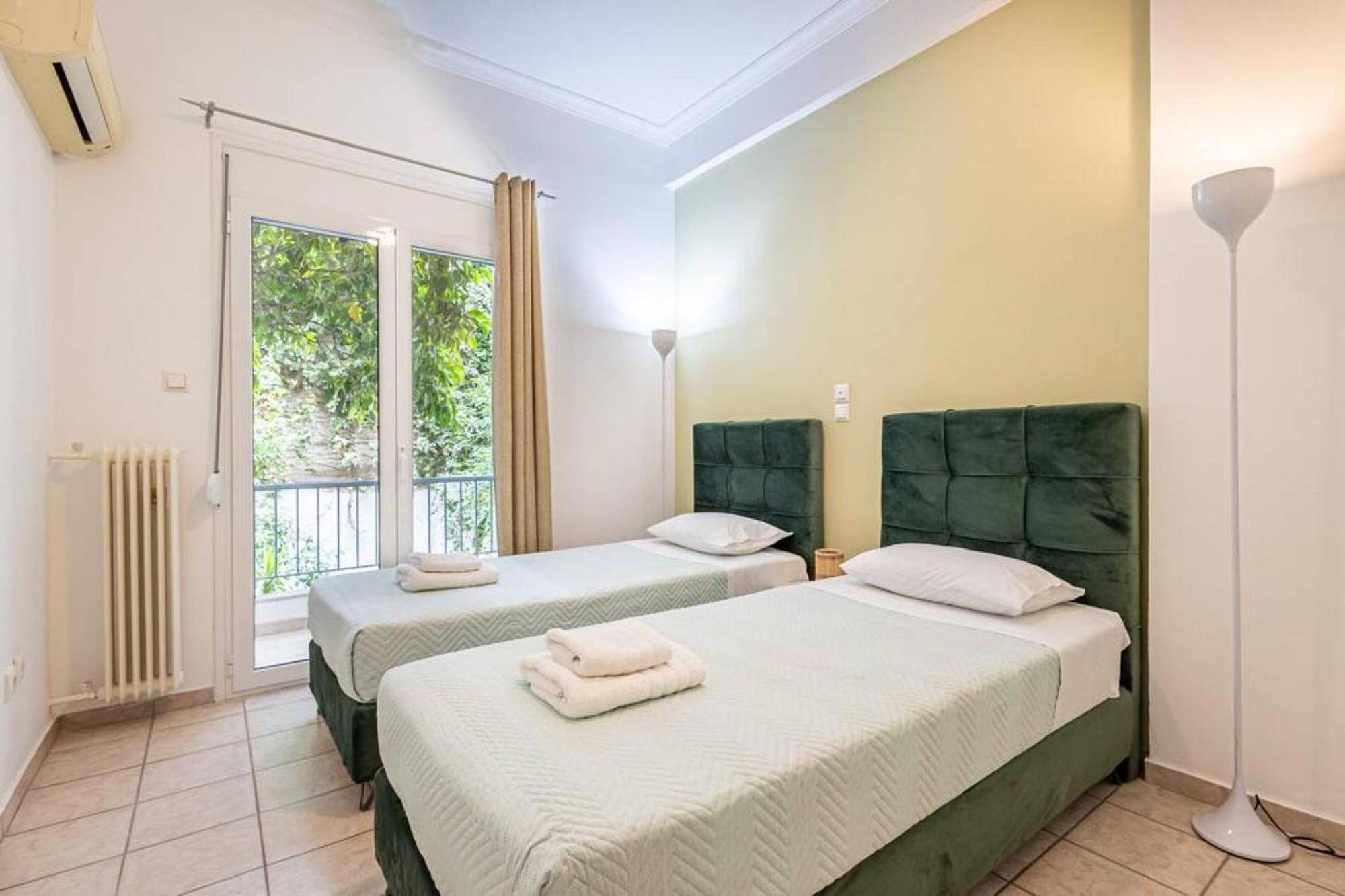 Acropolis Stylish 2Br Apartment - Center Of Atene Esterno foto